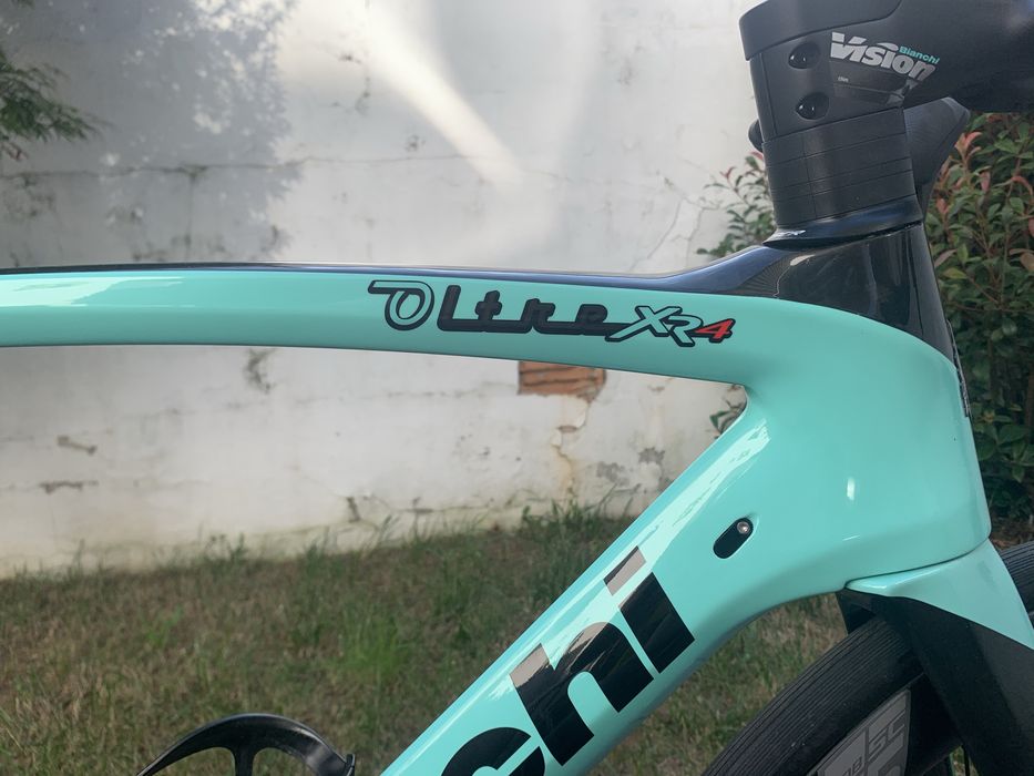 Bianchi oltre xr4 sram red 12v