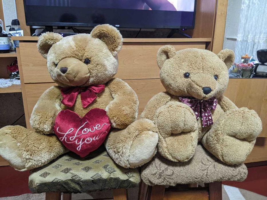 М"ягкі іграшки.  В гарному станні