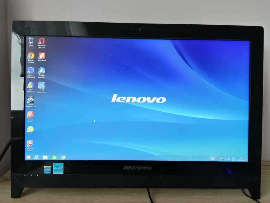 Komputer All-in-One Lenovo C260 Kompletny zestaw