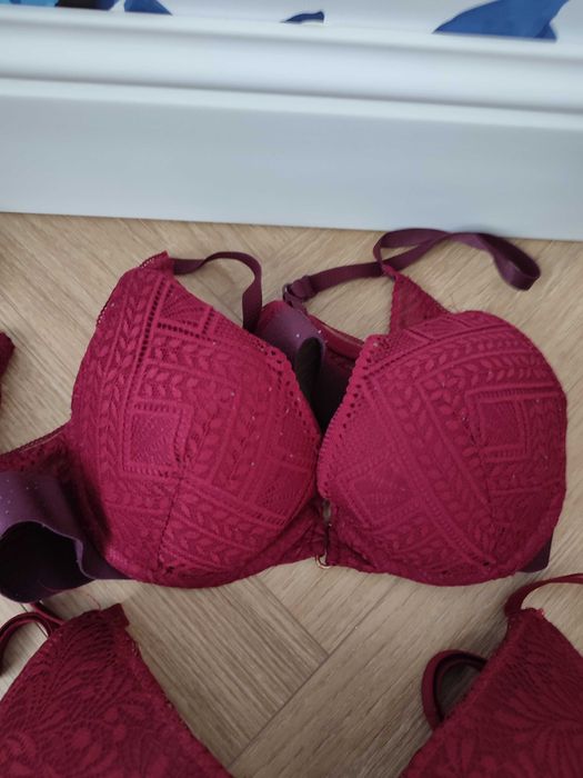 Biustonosz koronkowy, 75B, Etam, 4 szt.