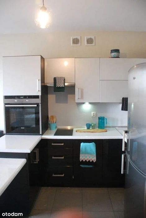 Centrum Siechnic, garaż podziemny, winda, komórka 4,7 m2, balkon 8m2