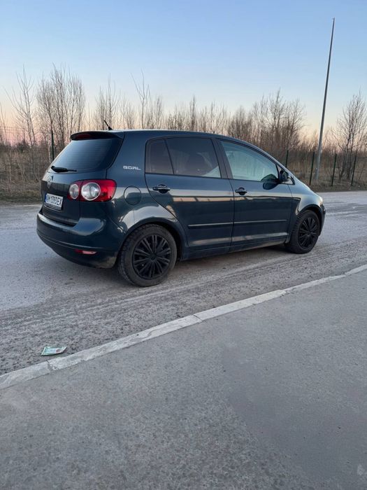 Volkswagen golf plus