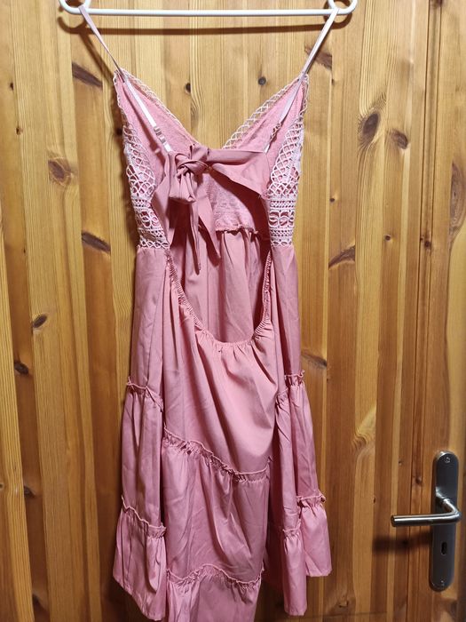 Sukienka na ramiączkach