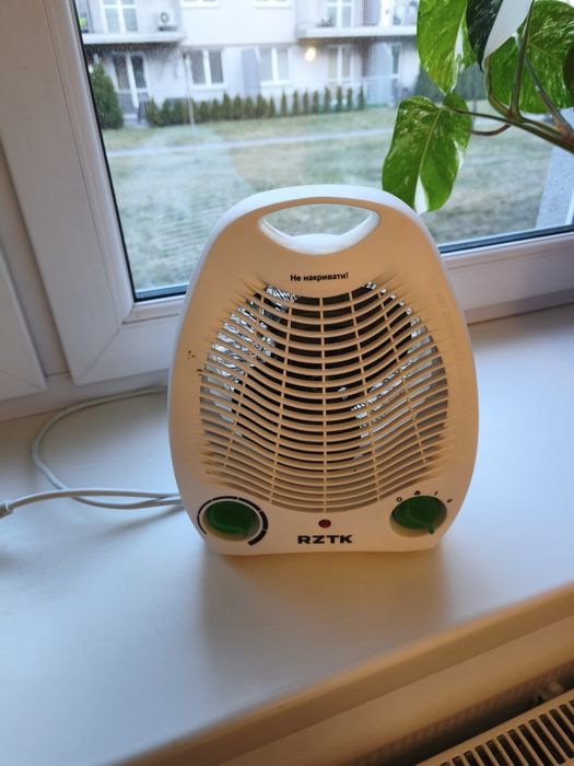 Дуйка тепловентилятор розетка fh 1820n