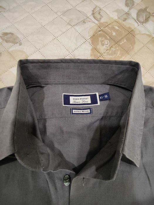 Camisa cinza tam. L/XL em excelente estado