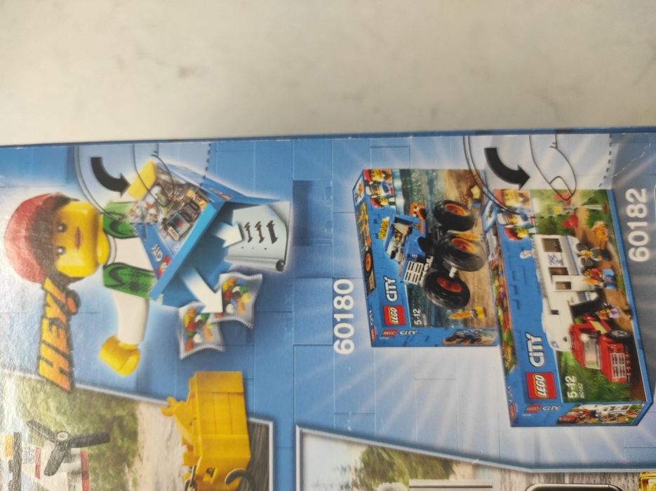 LEGO City Transporte carga pesada 60183 NOVO (selado)