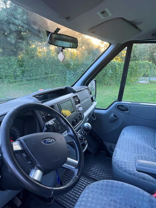 Ford Transit 9 osobowy