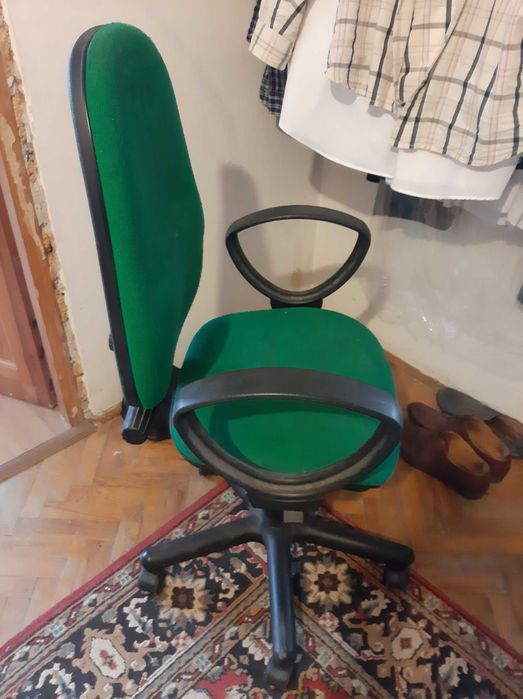 Fotel biurowy na kółkach Krzesło Biuro biurko