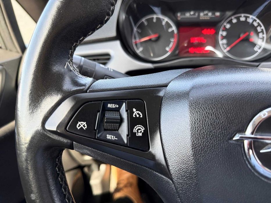 Opel Corsa 1.2 GPS+Cruise+CarPlay c/Garantia - 132€ p/mês