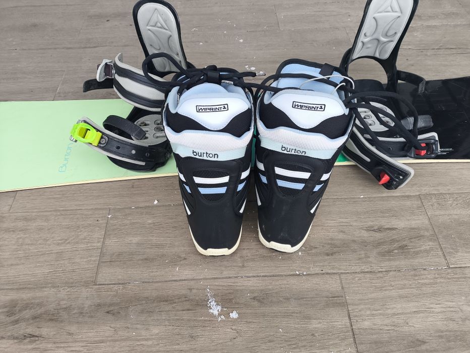 Deska snowboardowa Burton 153 cm z butami