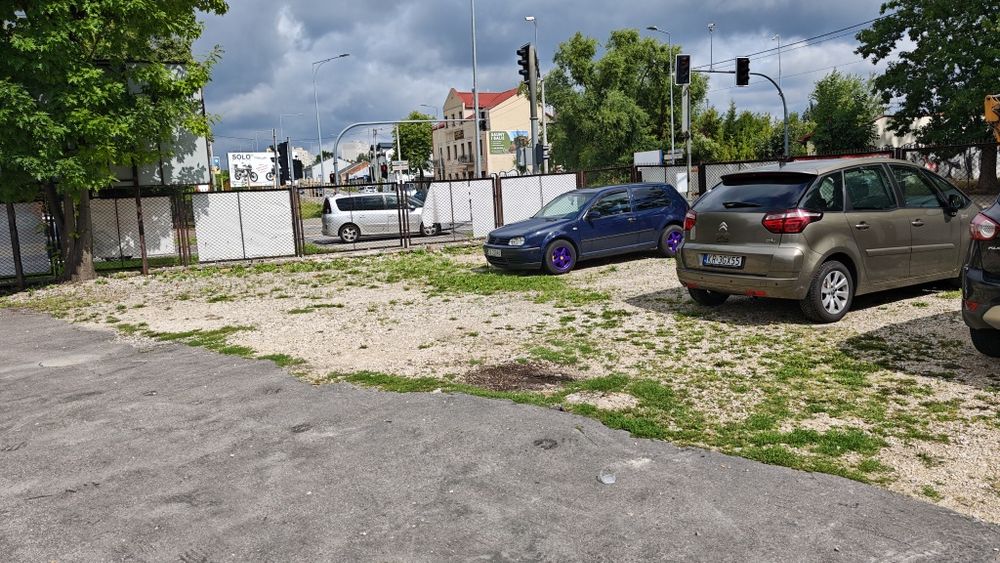 Miejsce parkingowe 1 Maja, Jagiellońska, posesja monitorowana, ogrodzona - Widok 3