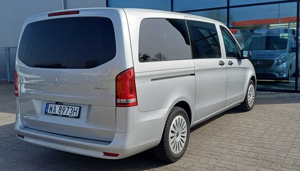 Wynajem Mercedes Vito, Bus 8-osobowy