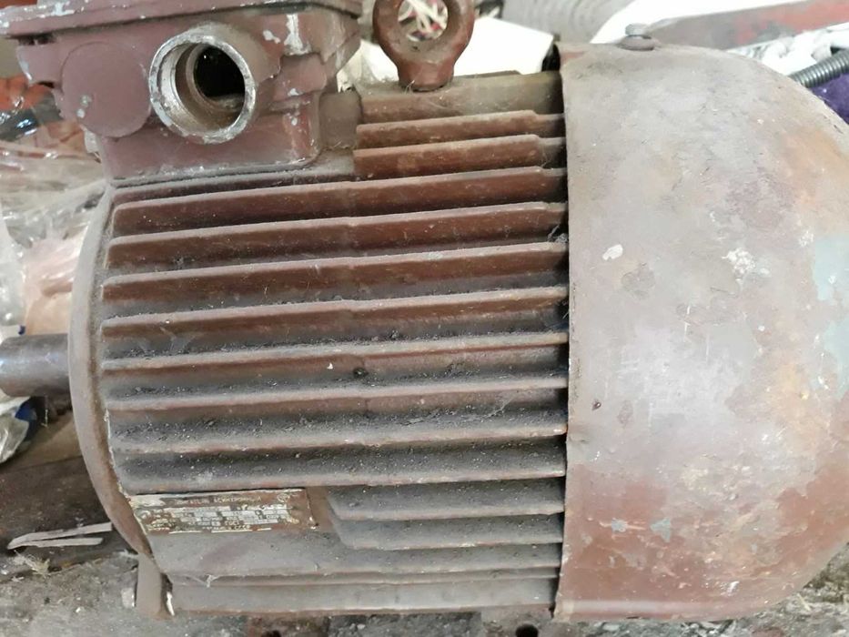 Нові, новые, двигуни, электродвигателя, 22 кВт,18 кВт? 5.5 кВт? 3кВт