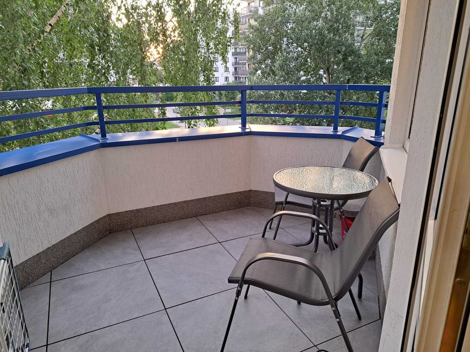Wynajmę kawalerkę - dostępna od zaraz - najem okazjonalny -34,5 m² widna oddzielna kuchnia, balkon, winda, 3 piętro, dostępne miejsce parkingowe - More