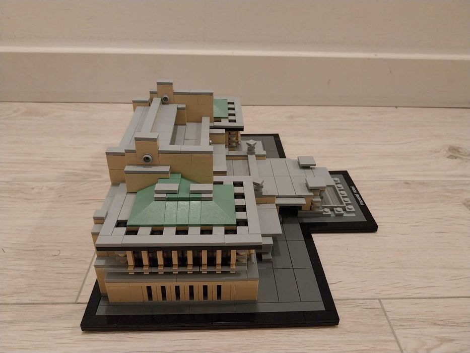 LEGO 21017 Architecture - Hotel Imperial