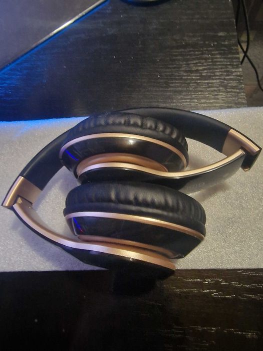 провідні,безпровідні навушникі S6