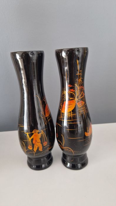 Lindo Vaso de est-il asiático