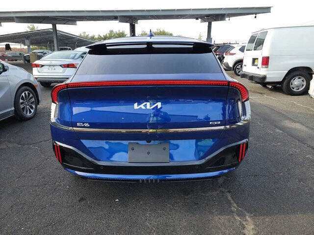 2023 Kia EV6 GT-line