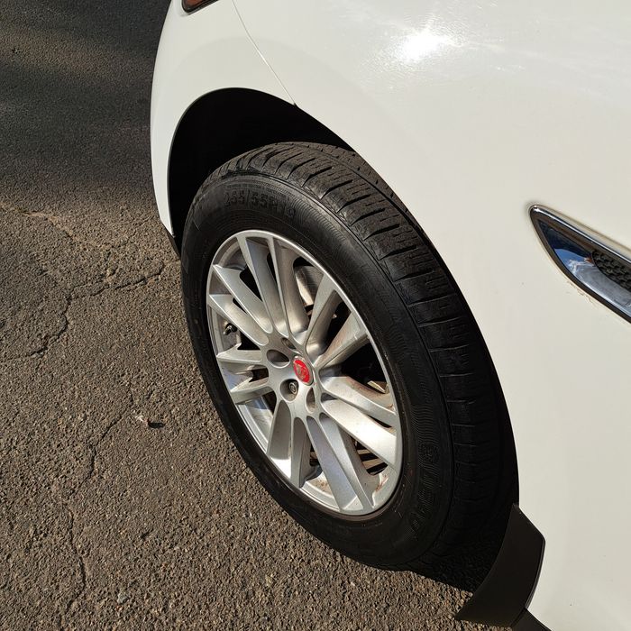 Jaguar F-Pace 2019 VIN SADCK2GX5LA638785 фото оголошення 14 з 20