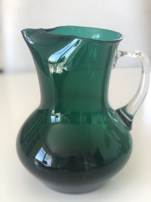Duży piękny szmaragdowy dzban szklany Krosno