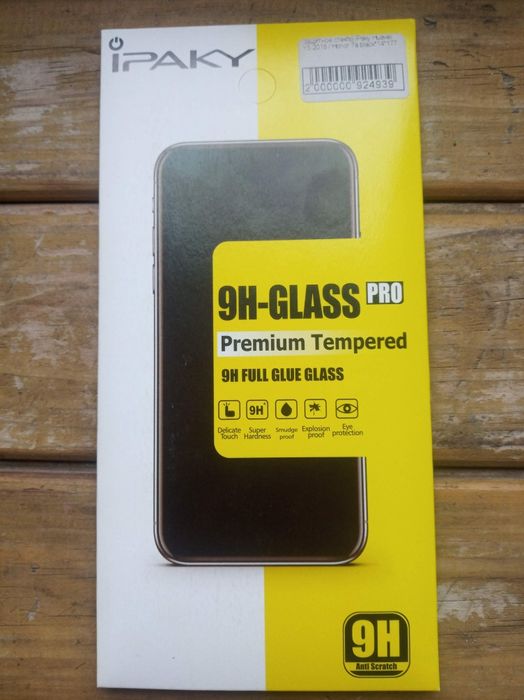 Защитное стекло на Huawei