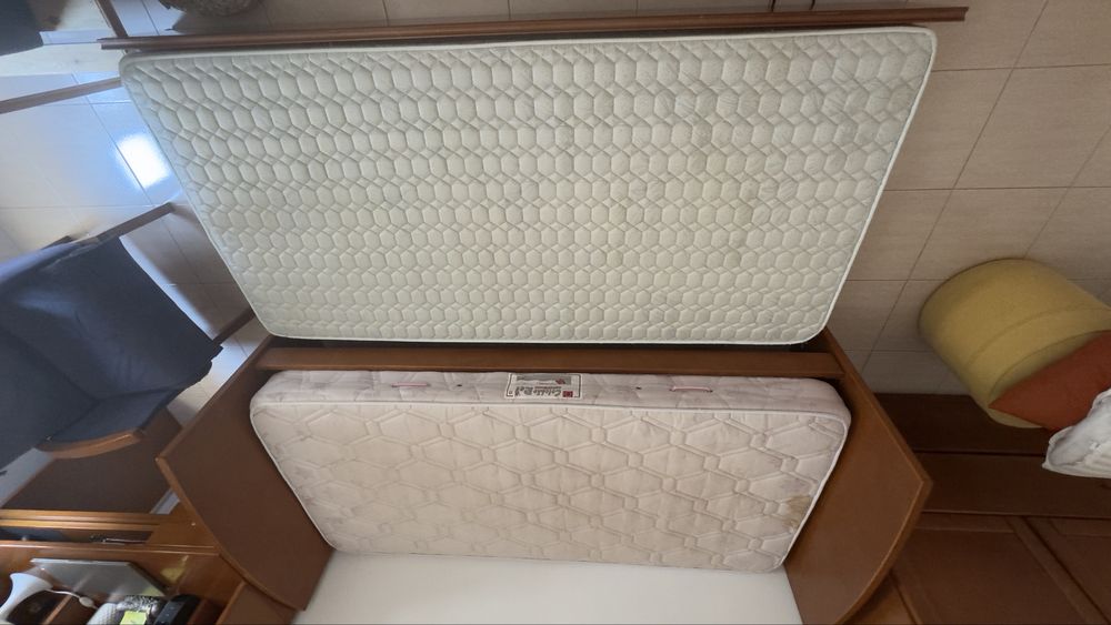 Cama de solteiro com gaveta