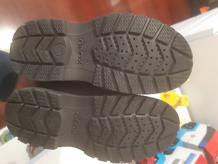 Bota Castanha Geox 29