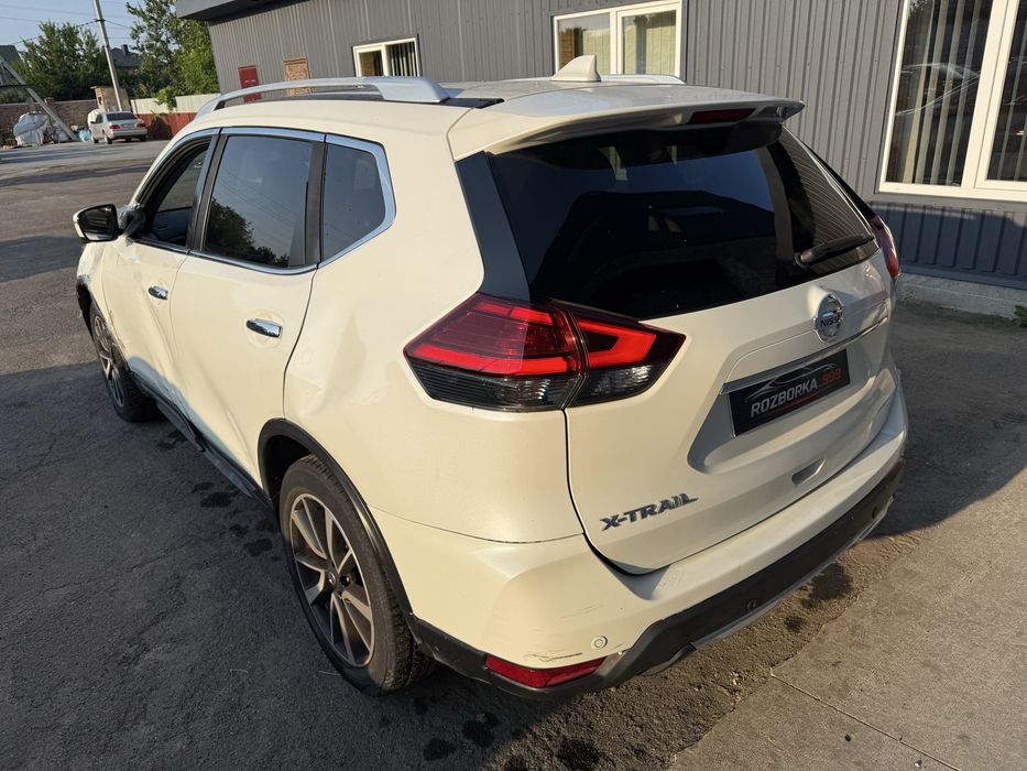 Розборка Nissan Rogue шрот запчастини бампер фара двері X-Trail T32 17-21р рестайлінг розбірка Рог фонарь салон кришка багажника QAB дверь Х трейл Т32