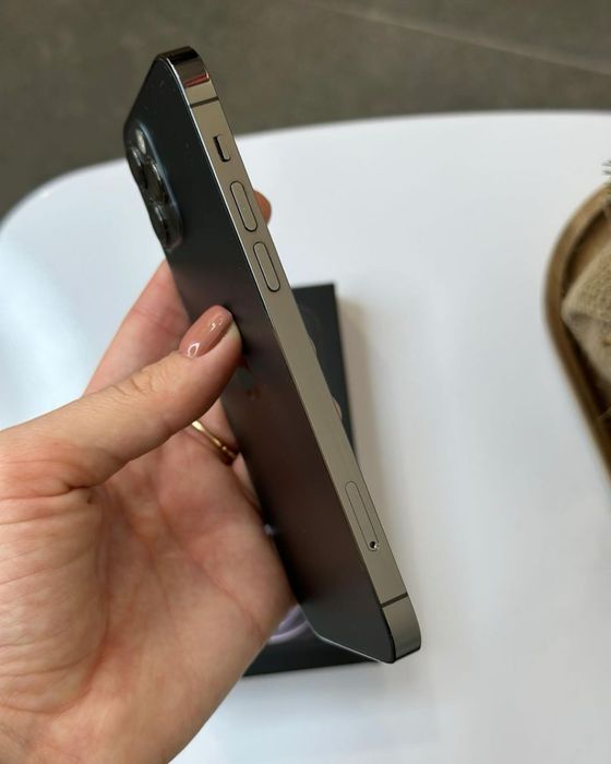 Apple iPhone 12 Pro 128GB Графітовий - хороший стан
