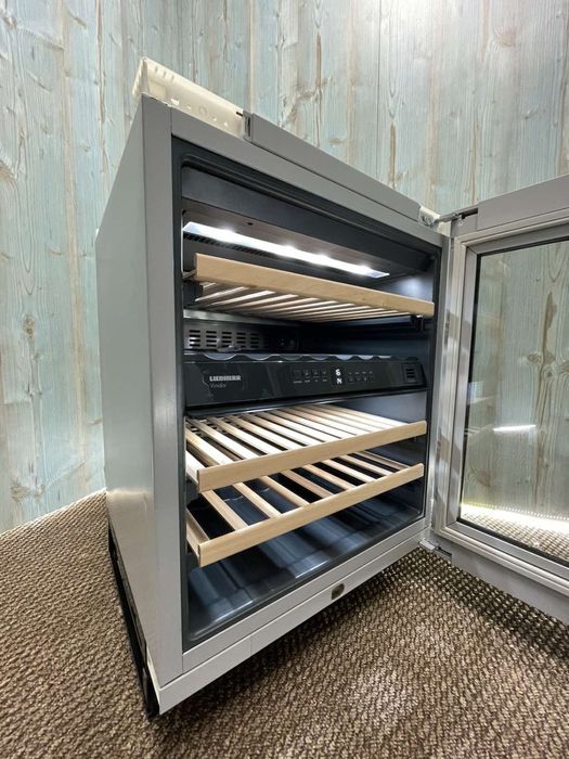 Винный холодильник Liebherr UWTes1672 Идеал 2 зоны LED графика