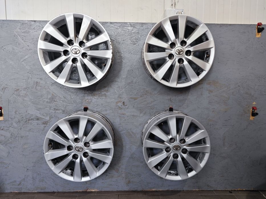 Felgi alu 5x114,3 16" Toyota Corolla Auris Yaris J6,5 ET45