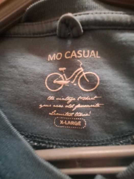 Camisola azul como nova