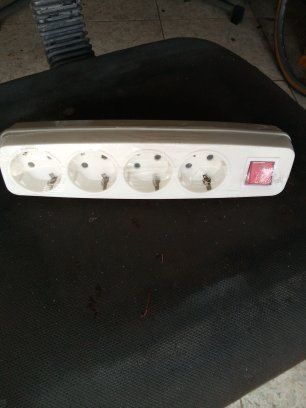 Leroy Merlin 4-Outlet Socket Panel