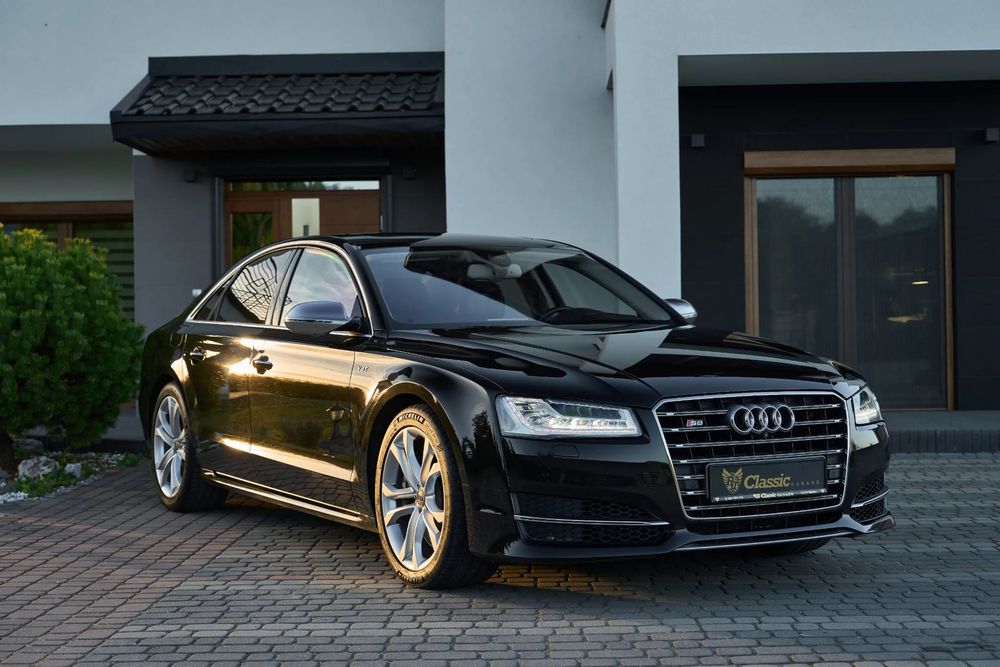 Audi S8