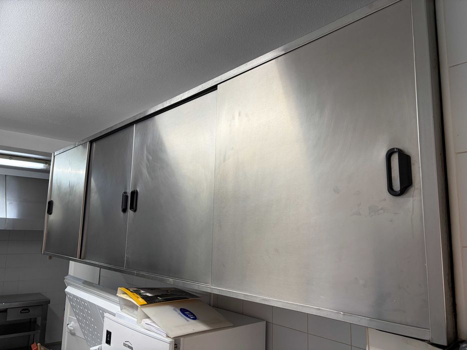 Armário de parede com 4 portas em aço inox