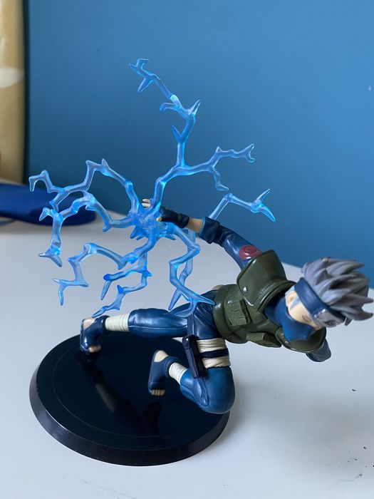 Escultura detalhada Kakashi de coleção