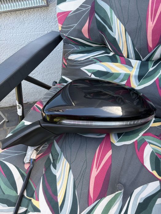Czarne przednie lusterka VW Golf VII