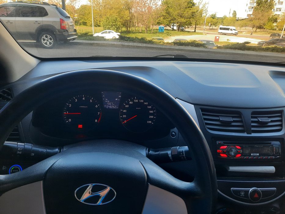 Продам Hyundai Accent 1.4 газ/бенз