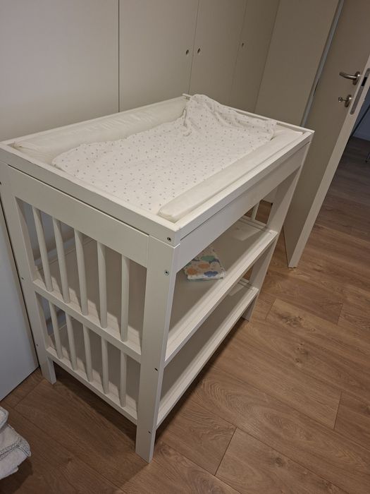 Muda fraldas Ikea