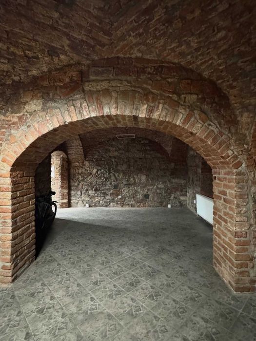 Оренда комерційного приміщення в центрі міста