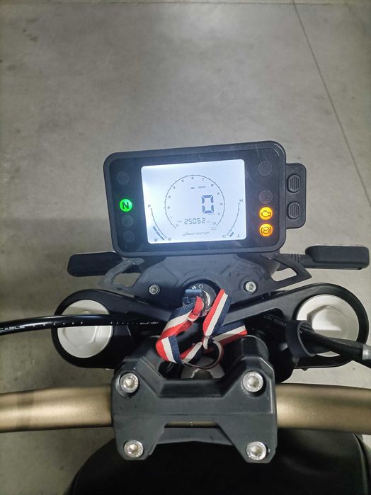 Benelli leoncino 250