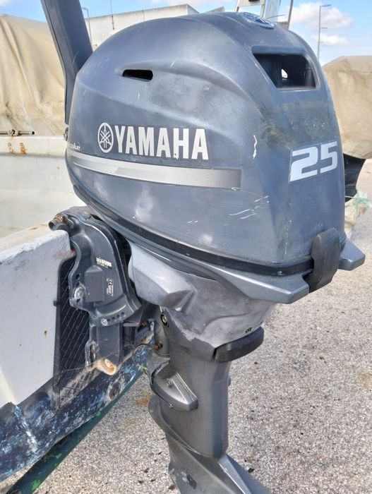 Vende-se Barco 4m com motor Yamaha 25hp com Trim e arranque elétrico | tudo em bom estado