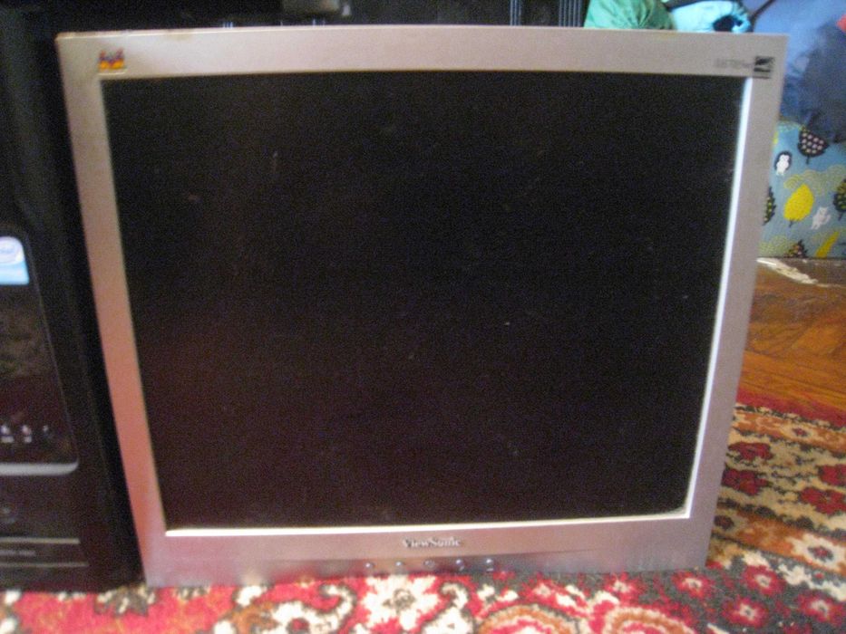 Комплект П.К . Системный блок . Монитор . Клавиатура . Принтер