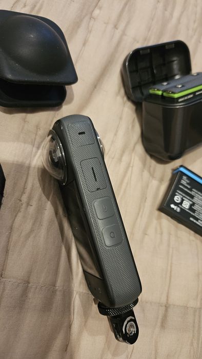 Camera insta360 x3 + acessórios