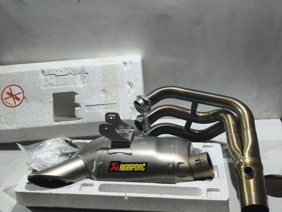Ackrapovic Yamaha MT 09 / Tracer/ Xsr ( C/ NOVO. 1100KM)/