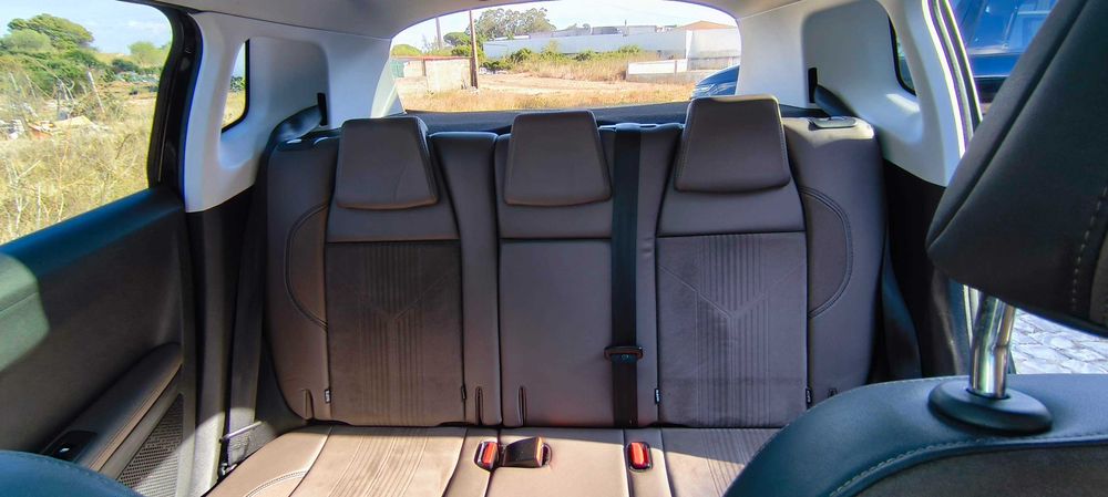 Peugeot 2008 1.6 e-HDi Allure Full Extras | Teto Panorâmico & Pele | Impecável