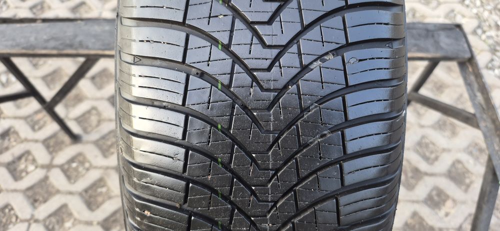 205/55r16 94V Kumho Solus 4S HA32 + z 2023r.
