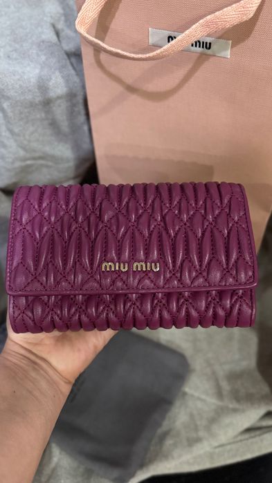 Гаманець Miu Miu шкіряний