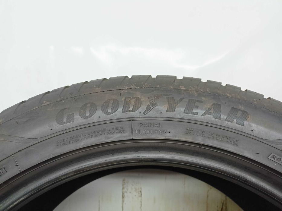 Goodyear Vector4Season 275/45/20 2023r. 110W 7,8mm (1398)
