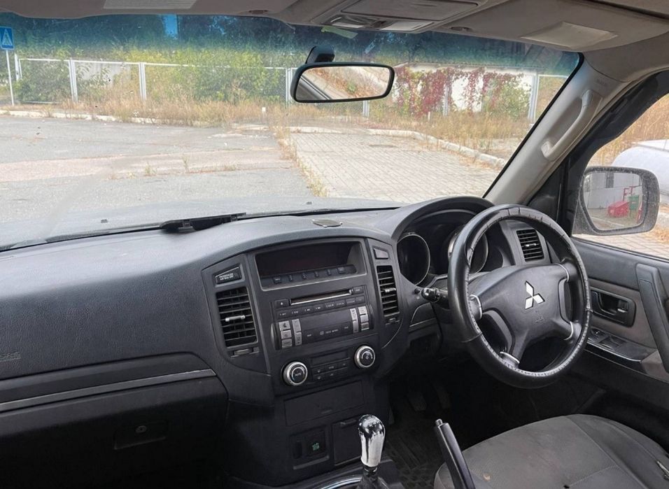 Разборка mitsubishi pajero Wagon 3,4